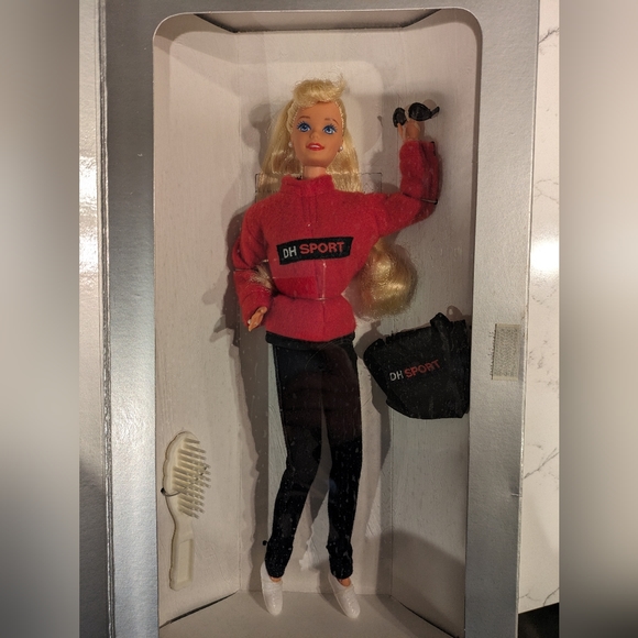 Barbie DH Sport Doll - Picture 5 of 5